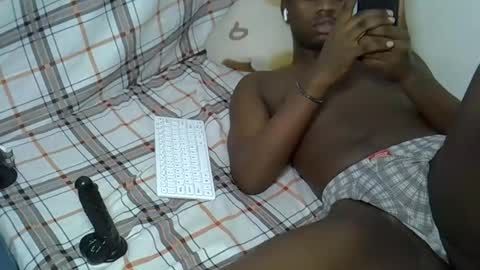 Snapshot of pornstarguys chatting on April 26, 2026, 1:47 am Real online show from April 26, 2026, 1:47 am