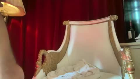 porntoyndr2 online show from March 7, 2025, 5:06 pm