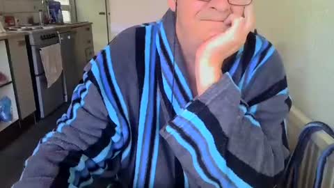 poshman65 online show from October 26, 2025, 10:10 am