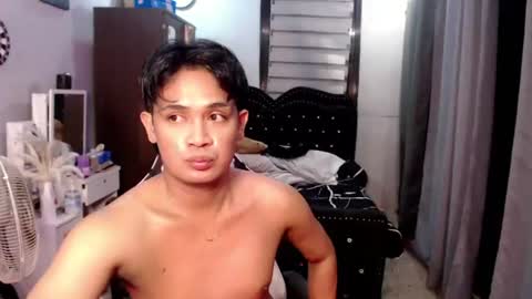 VEeeAsian online show from June 26, 2026, 5:06 pm