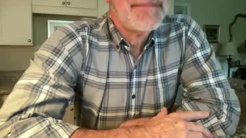 Post online show from October 2, 2025, 7:43 pm