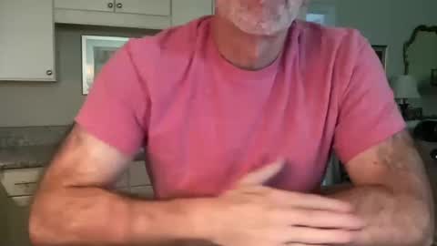Post online show from October 18, 2025, 3:35 pm