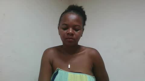 pouponnette online show from February 6, 2026, 10:46 pm