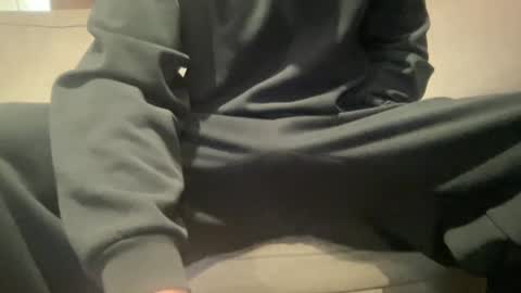 pourleplaisir_69 online show from May 9, 2026, 8:41 am