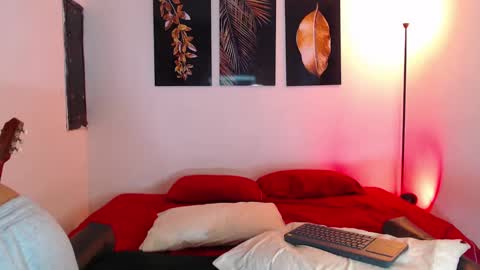 ALEX Y ALEXA online show from December 5, 2024, 5:15 am