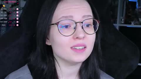 Robyn online show from November 8, 2025, 9:24 pm