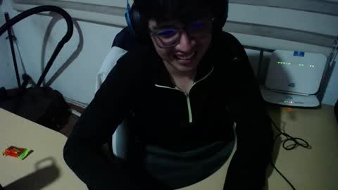 powerfulzeus2 online show from October 10, 2025, 2:32 am