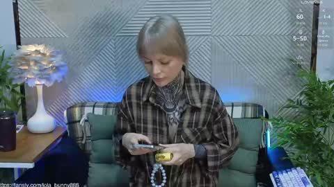 Snapshot of powerrr_ chatting on May 2, 2026, 5:01 am Lola online show from May 2, 2026, 5:01 am