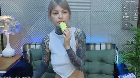 Snapshot of powerrr_ chatting on May 27, 2026, 5:48 am Lola online show from May 27, 2026, 5:48 am