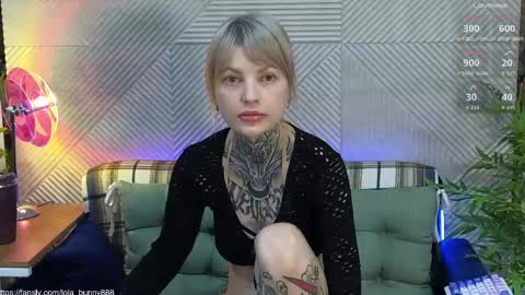 Snapshot of powerrr_ chatting on June 7, 2026, 5:33 am Lola online show from June 7, 2026, 5:33 am
