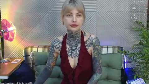 Snapshot of powerrr_ chatting on June 13, 2026, 4:43 am Lola online show from June 13, 2026, 4:43 am