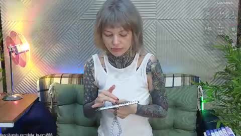 Snapshot of powerrr_ chatting on June 20, 2026, 5:10 am Lola online show from June 20, 2026, 5:10 am