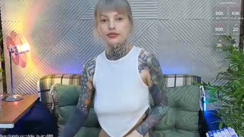 Snapshot of powerrr_ chatting on June 26, 2026, 5:34 am Lola online show from June 26, 2026, 5:34 am
