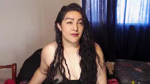 maryana online show from October 15, 2025, 4:07 pm