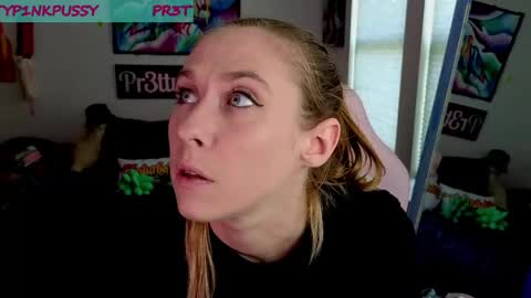 Snapshot of pr3ttyp1nkpussy chatting on May 4, 2026, 5:20 pm Evangeline Eva Darling online show from May 4, 2026, 5:20 pm