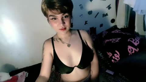 Snapshot of precious_batumbakal chatting on June 10, 2026, 12:22 am Precious online show from June 10, 2026, 12:22 am