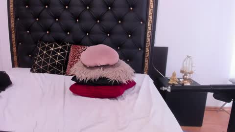 Ailyn online show from February 10, 2025, 11:46 am