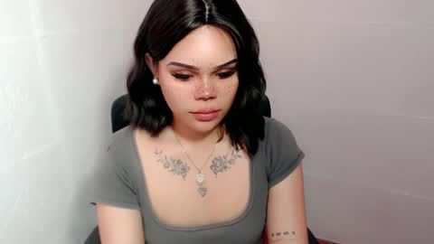 MAXXINE online show from January 7, 2025, 1:14 pm