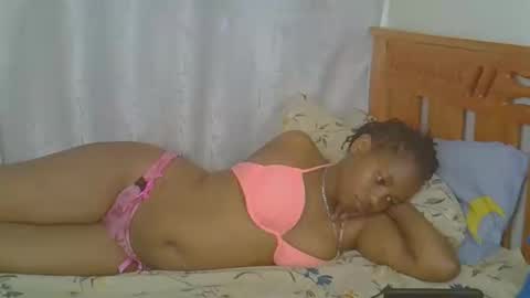 preetty_queenie1 online show from April 29, 2026, 1:32 am