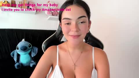 Snapshot of pregnant_sweet1 chatting on December 16, 2024, 5:33 pm Angelly online show from December 16, 2024, 5:33 pm