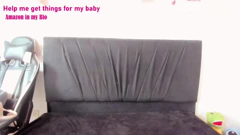 Snapshot of pregnant_sweet1 chatting on January 4, 2025, 12:05 pm Angelly online show from January 4, 2025, 12:05 pm