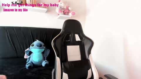 Snapshot of pregnant_sweet1 chatting on January 4, 2025, 6:09 pm Angelly online show from January 4, 2025, 6:09 pm