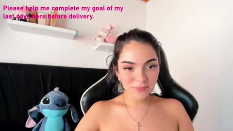 Snapshot of pregnant_sweet1 chatting on January 8, 2025, 8:39 pm Angelly online show from January 8, 2025, 8:39 pm