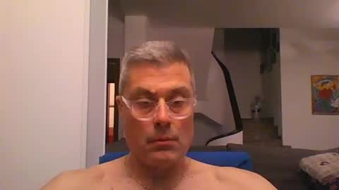Snapshot of prendimisubito chatting on May 17, 2026, 9:00 pm prendimisubito online show from May 17, 2026, 9:00 pm