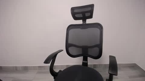 Plux online show from March 4, 2025, 4:17 am