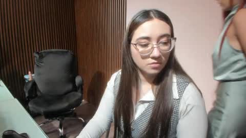 Camila  online show from April 20, 2026, 12:52 pm