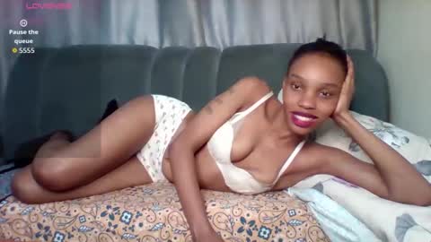 Snapshot of pretty253 chatting on January 15, 2026, 8:52 am pretty253 online show from January 15, 2026, 8:52 am