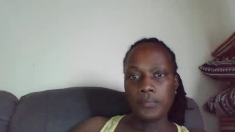 Snapshot of pretty_beib chatting on May 12, 2026, 9:50 am Karol online show from May 12, 2026, 9:50 am