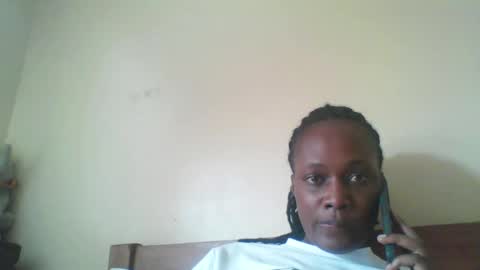 Snapshot of pretty_beib chatting on May 19, 2026, 6:20 am Karol online show from May 19, 2026, 6:20 am