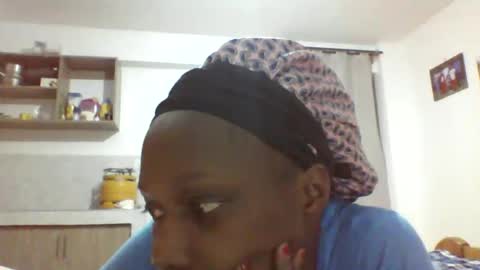 Snapshot of pretty_beib chatting on June 5, 2026, 5:29 pm Karol online show from June 5, 2026, 5:29 pm