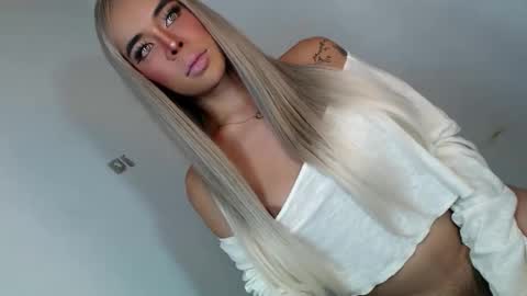 Snapshot of pretty_cloeh chatting on May 11, 2026, 4:51 am pretty_cloeh online show from May 11, 2026, 4:51 am