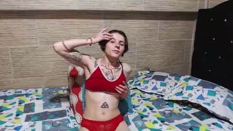 pretty_cristal22 online show from January 18, 2025, 2:03 am