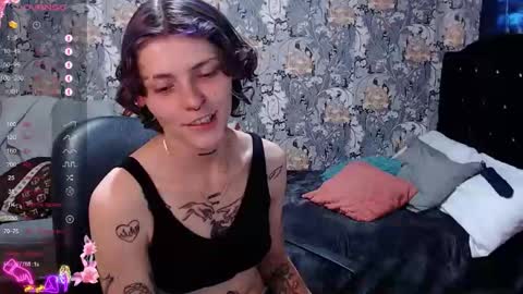 Snapshot of pretty_cristal22 chatting on May 5, 2026, 9:56 pm pretty_cristal22 online show from May 5, 2026, 9:56 pm