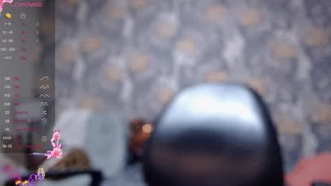 Snapshot of pretty_cristal22 chatting on May 7, 2026, 12:43 pm pretty_cristal22 online show from May 7, 2026, 12:43 pm
