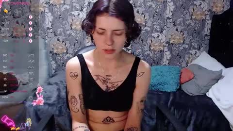 Snapshot of pretty_cristal22 chatting on May 29, 2026, 2:09 am pretty_cristal22 online show from May 29, 2026, 2:09 am