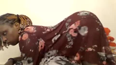 pretty_curvy99 online show from June 22, 2026, 1:08 pm