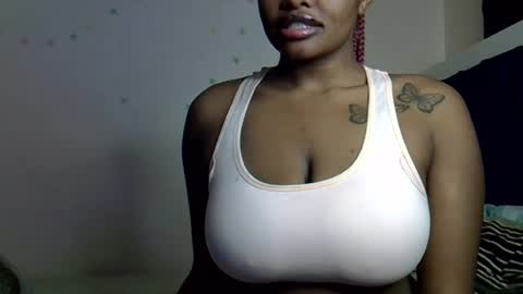 Snapshot of pretty_daina3 chatting on July 5, 2026, 8:27 pm pretty_daina3 online show from July 5, 2026, 8:27 pm