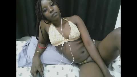 pretty online show from May 16, 2026, 1:02 am