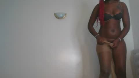 Snapshot of pretty_empress chatting on June 29, 2026, 10:15 am pretty_empress online show from June 29, 2026, 10:15 am