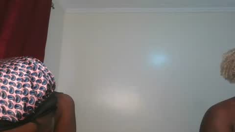 Snapshot of pretty_empress chatting on July 19, 2026, 10:52 am pretty_empress online show from July 19, 2026, 10:52 am