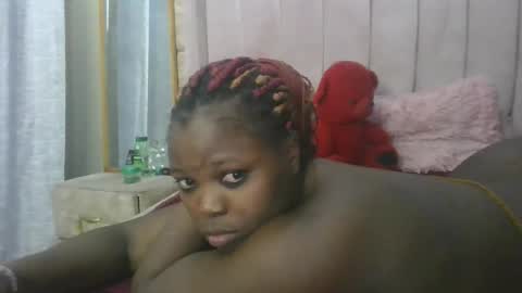 pretty_fel online show from November 14, 2025, 3:11 pm