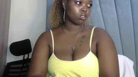 pretty_fel online show from November 24, 2025, 4:07 pm