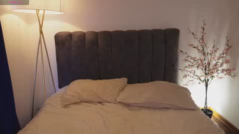 Snapshot of pretty_goddess chatting on June 23, 2026, 8:07 pm pretty_goddess online show from June 23, 2026, 8:07 pm