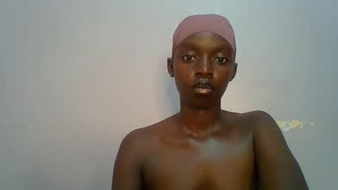 Snapshot of pretty_hearts chatting on February 26, 2026, 5:06 am Shillah online show from February 26, 2026, 5:06 am