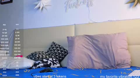 Snapshot of pretty_helga chatting on December 13, 2024, 9:13 am pretty_helga online show from December 13, 2024, 9:13 am