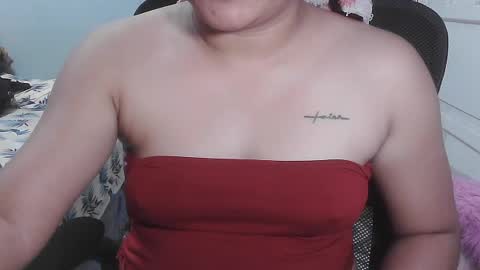 pretty_jewel05 online show from June 22, 2026, 10:01 am